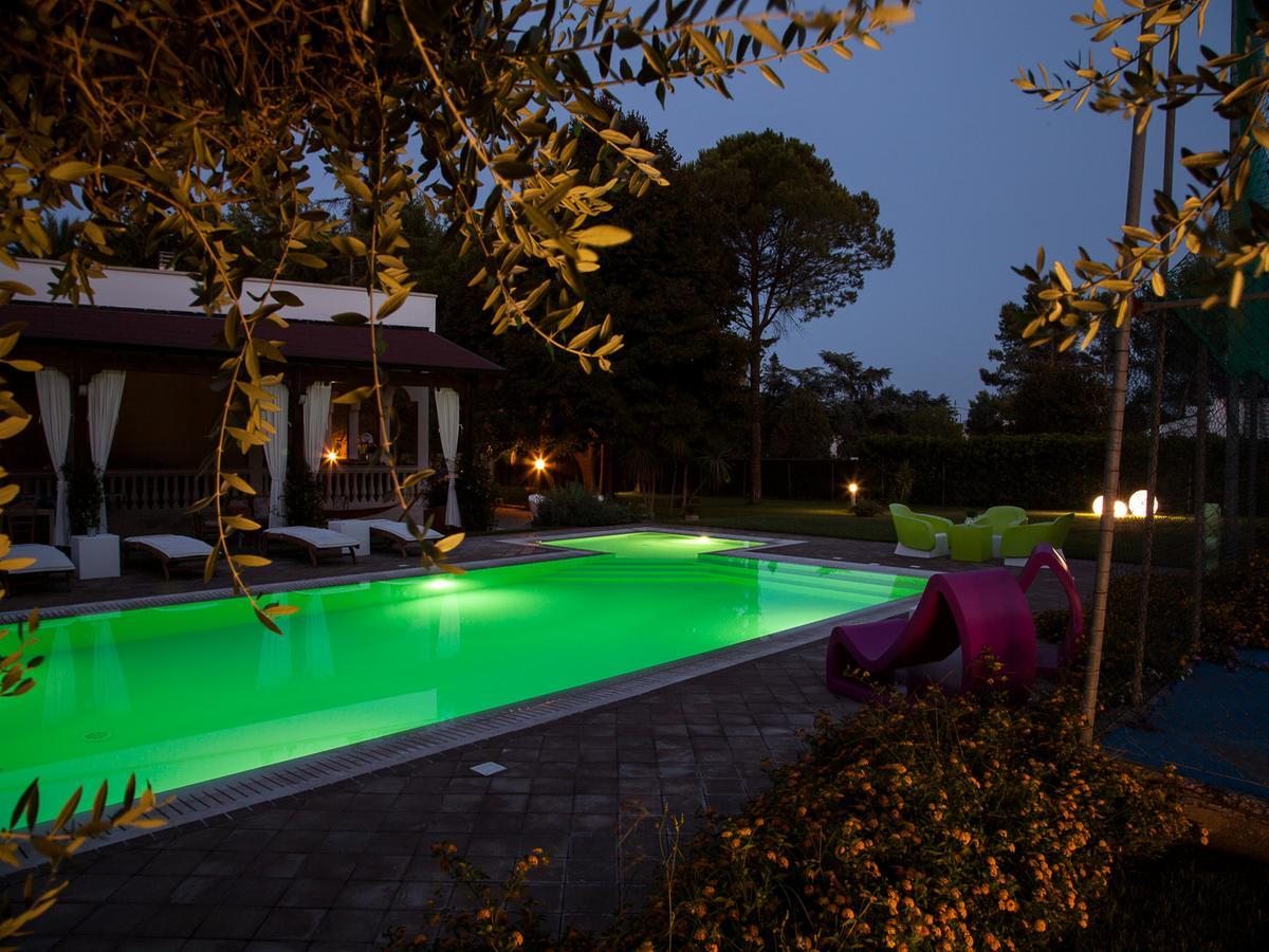 Villa Edda Heated Pool Galatina Kültér fotó